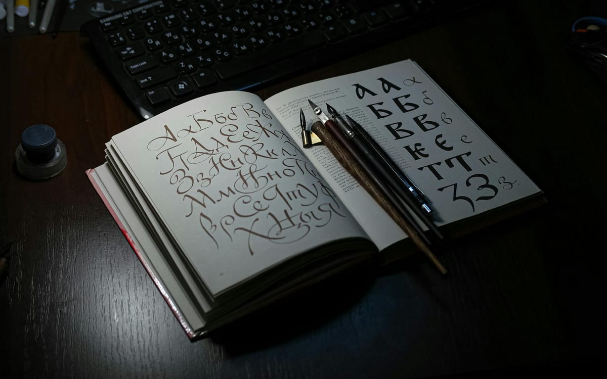 Best AI Tools for Creating Notion Templates to Sell